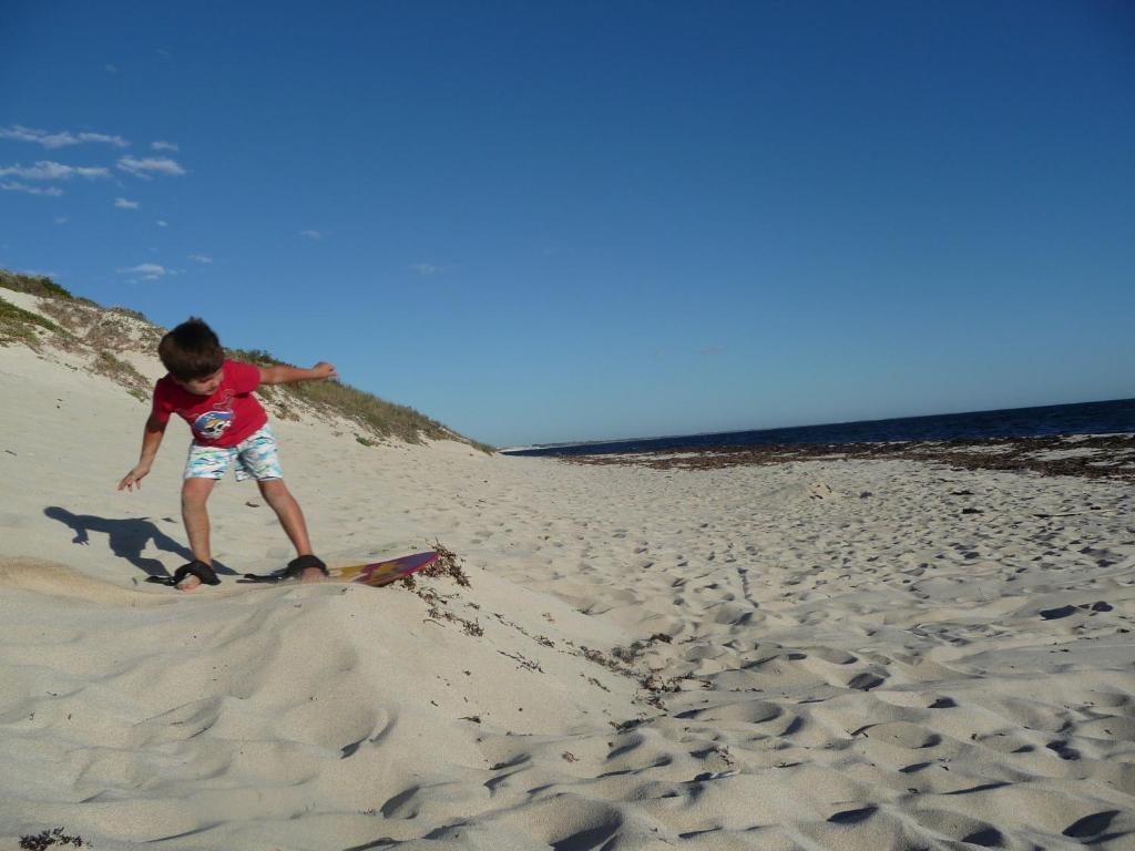 Centrebreak Beach Stay Green Head Eksteriør billede